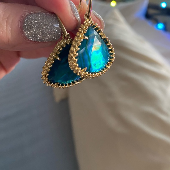 Kendra Scott earrings - Picture 3 of 3